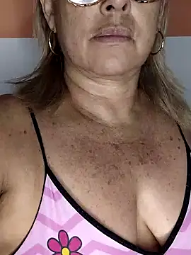 Kasandra Ho online show from 21, 1, 2025