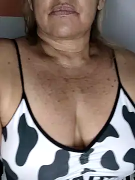 Kasandra Ho online show from 23, 1, 2025