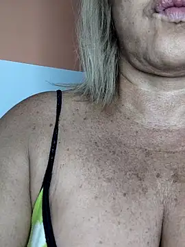 Kasandra Ho online show from 13, 2, 2025