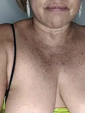 Kasandra Ho online show from 20, 2, 2025