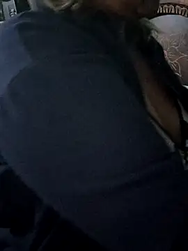 Kasandra Ho online show from 7, 3, 2025