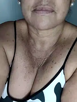 Kasandra Ho online show from 11, 3, 2025