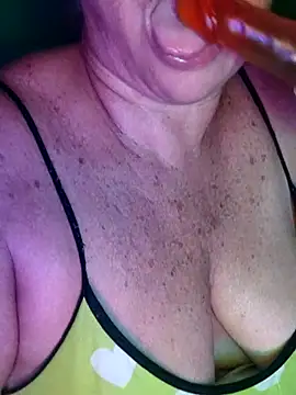 Kasandra Ho online show from 22, 11, 2025