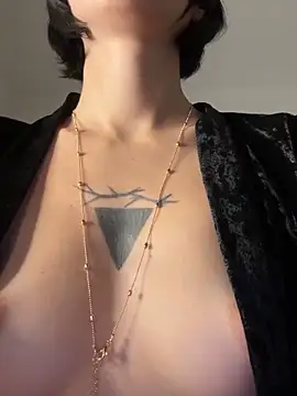 kikidoll online show from 26, 11, 2025