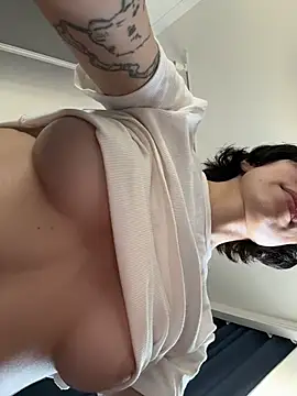 kikidoll online show from 25, 6, 2026