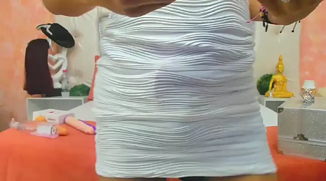 Snapshot of NahomiWhitel chatting on 25, 1, 2025 NahomiWhitel online show from 25, 1, 2025