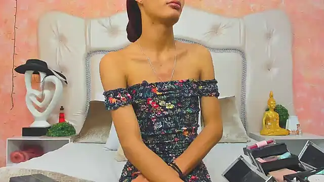 Snapshot of NahomiWhitel chatting on 12, 2, 2025 NahomiWhitel online show from 12, 2, 2025