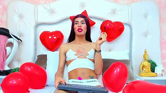 Snapshot of NahomiWhitel chatting on 17, 2, 2025 NahomiWhitel online show from 17, 2, 2025