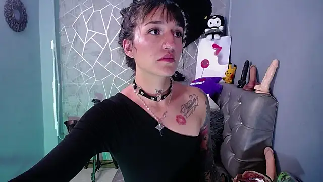 Snapshot of amelierouss chatting on 12, 9, 2025 amelierouss online show from 12, 9, 2025