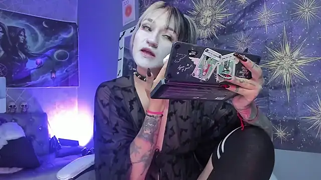 amelierouss online show from 25, 7, 2026