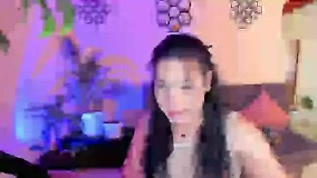Snapshot of linda_zaam83866 chatting on 23, 7, 2026 linda zaam83866 online show from 23, 7, 2026