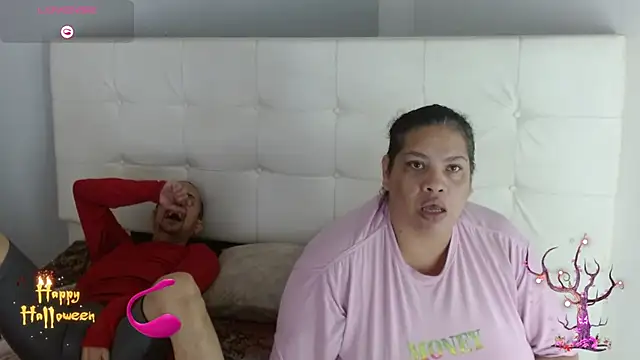 Snapshot of Candy_and_Jh0n chatting on 14, 10, 2025 Candy and Jh0n online show from 14, 10, 2025