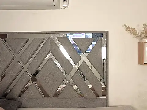 Fernanda brown18 online show from 20, 12, 2025