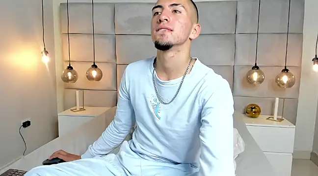 King Dante  online show from 9, 12, 2024