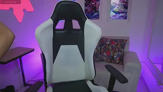 Snapshot of CattleyaScaly chatting on 27, 9, 2025 CattleyaScaly online show from 27, 9, 2025