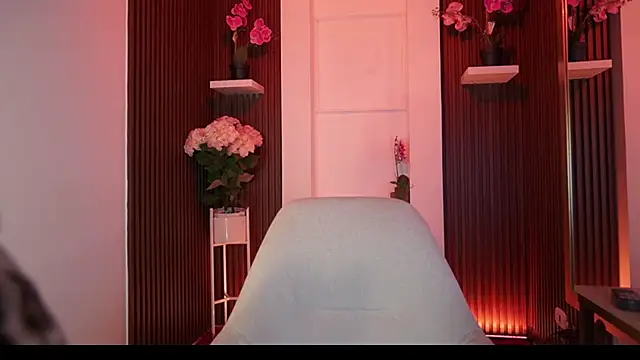 Snapshot of CattleyaScaly chatting on 20, 10, 2025 CattleyaScaly online show from 20, 10, 2025