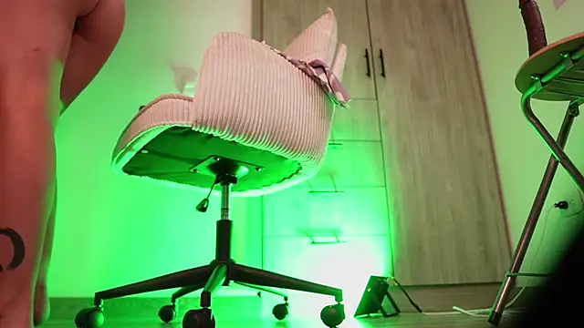 Megga Bluee online show from 11, 1, 2026