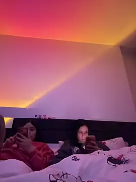 daniniescobarr online show from 15, 3, 2026