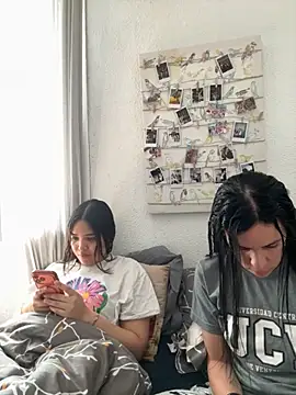 daniniescobarr online show from 23, 3, 2026