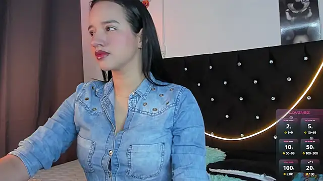 emilyrouxe online show from 13, 1, 2025