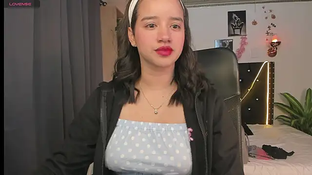 emilyrouxe online show from 7, 3, 2025