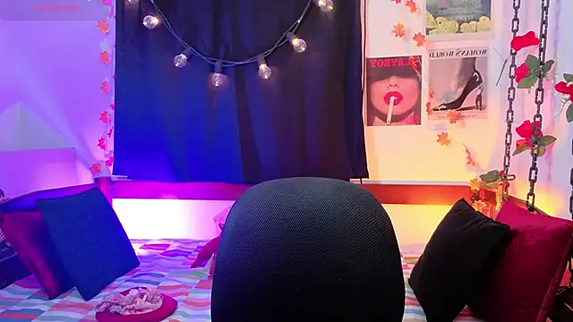  Moon Johnson online show from 7, 6, 2026