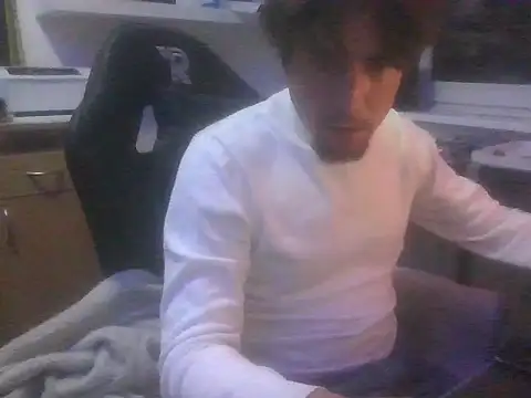 Shyguyfuckit online show from 17, 10, 2025