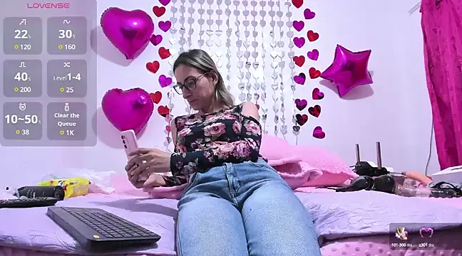 Snapshot of Melinaa-sex chatting on 13, 2, 2025 Melinaa-sex online show from 13, 2, 2025