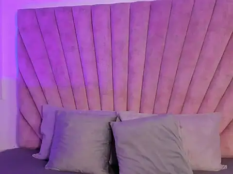 Snapshot of EmmaBecket2 chatting on 3, 2, 2026 EmmaBecket2 online show from 3, 2, 2026