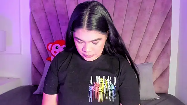 Snapshot of EmmaBecket2 chatting on 13, 2, 2026 EmmaBecket2 online show from 13, 2, 2026