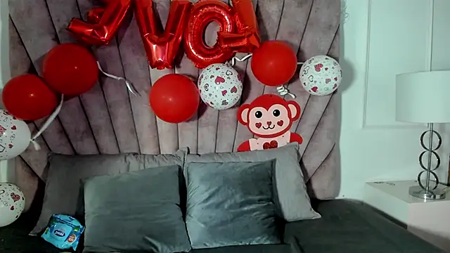 Snapshot of EmmaBecket2 chatting on 14, 2, 2026 EmmaBecket2 online show from 14, 2, 2026