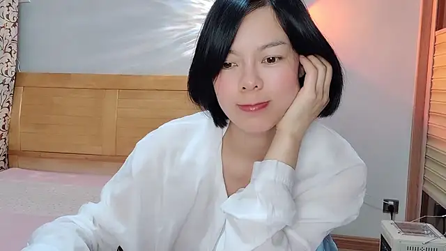 Linda-LL online show from 7, 1, 2025