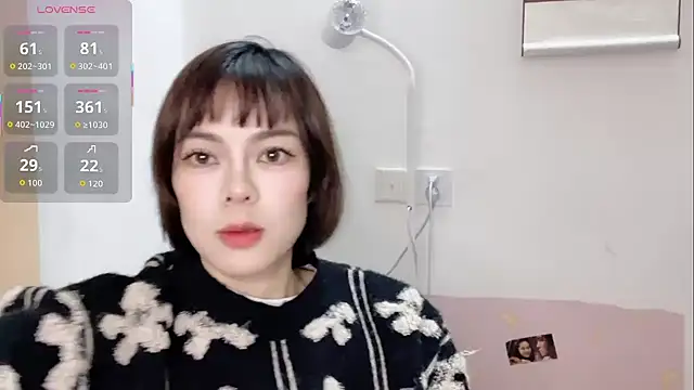 Linda-LL online show from 12, 11, 2025