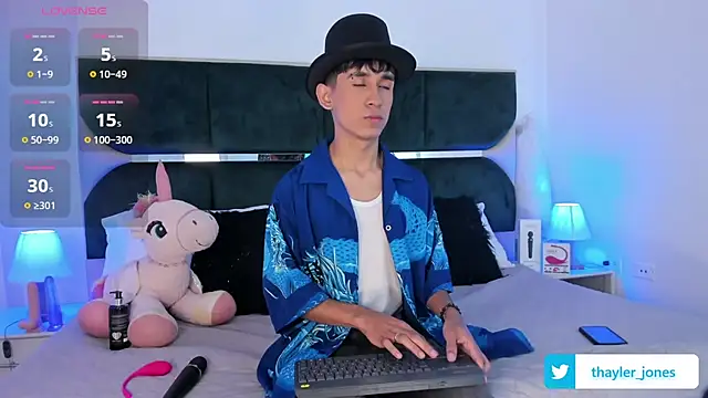 Thayler jones online show from 26, 1, 2025