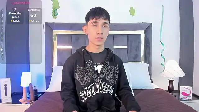 Thayler jones online show from 13, 3, 2025