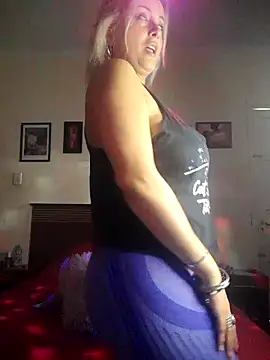 Snapshot of DesireSatler chatting on 14, 9, 2025 DesireSatler online show from 14, 9, 2025