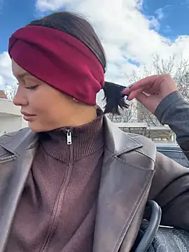 KikiWatson online show from 7, 2, 2026