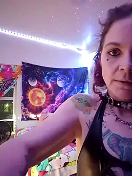 thatonespicychick online show from 4, 1, 2025