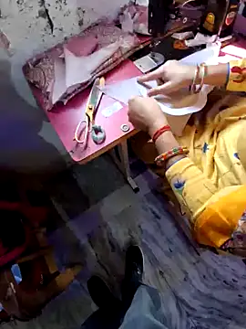 Snapshot of menakshiiikaur chatting on 2, 12, 2024 menakshiiikaur online show from 2, 12, 2024