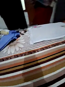 Snapshot of menakshiiikaur chatting on 20, 12, 2024 menakshiiikaur online show from 20, 12, 2024