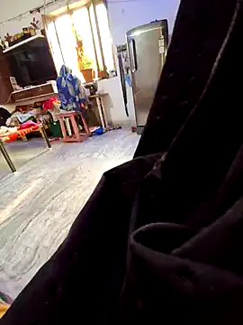 Snapshot of menakshiiikaur chatting on 22, 12, 2024 menakshiiikaur online show from 22, 12, 2024