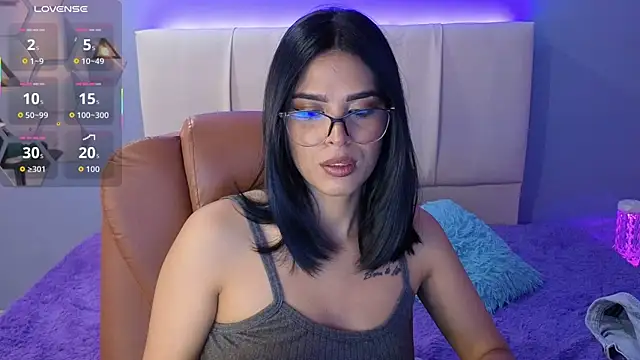 AlessiaVal  online show from 11, 9, 2025