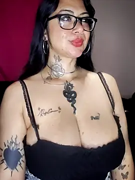 Snapshot of Saloome- chatting on 24, 11, 2025 Saloome- online show from 24, 11, 2025