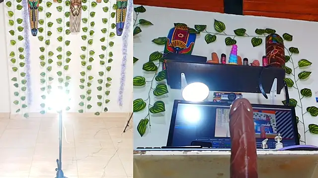 Snapshot of sharlotte_funny chatting on 17, 4, 2026 sharlotte funny online show from 17, 4, 2026