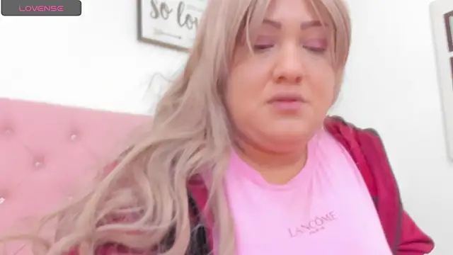 Snapshot of michell_taylor__ chatting on 31, 10, 2025 michell taylor online show from 31, 10, 2025