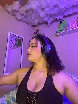 MadelineBenet online show from 3, 11, 2025