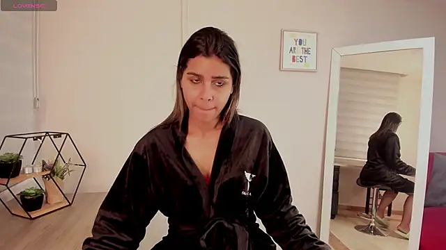  kylie  smith  online show from 8, 1, 2025