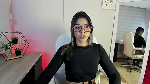  kylie  smith  online show from 5, 2, 2025
