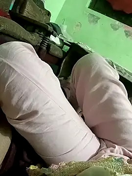 QUEEN-X-CPL online show from 4, 3, 2025