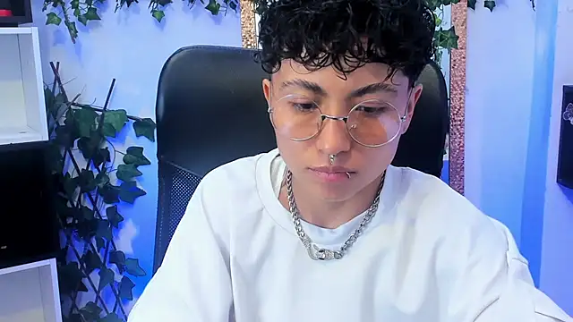 Snapshot of Im_Mathias chatting on 13, 2, 2026 Im Mathias online show from 13, 2, 2026